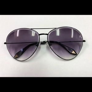 Preloved Victoria Beckham Aviators.